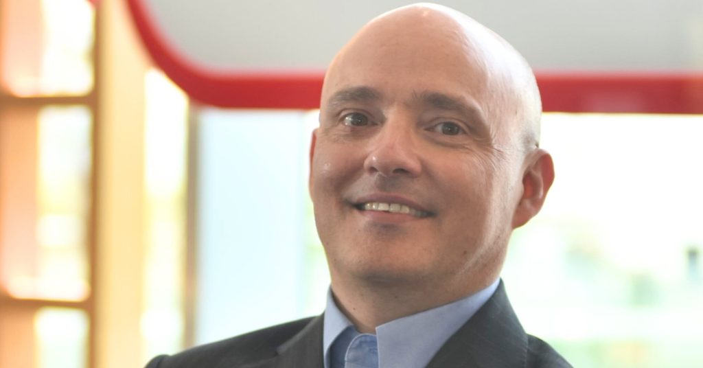 تاكيدا تُعيّن هيرنان بورسيل رئيسًا لمنطقة أوراسيا والشرق الأوسط وأفريقيا استمراراً لمسيرتها في القيادة والنمو