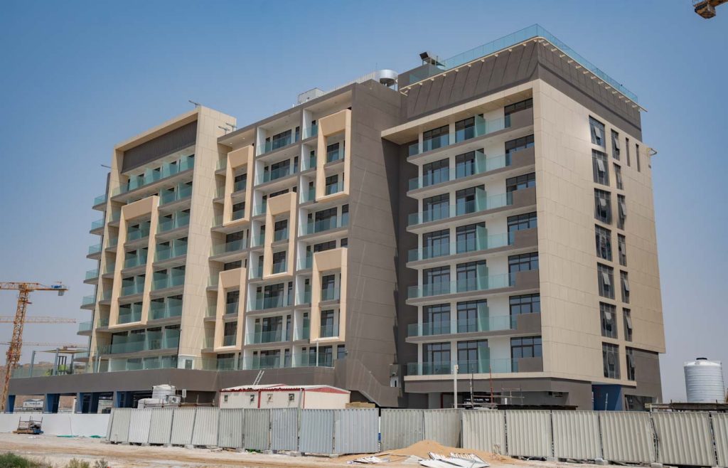 Azizi reaches 98% construction completion of Azizi Vista