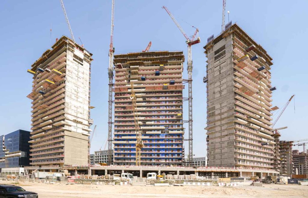 عزيزي للتطوير العقاري تُنجز 56% من مشروع ريڤ في ريفييرا