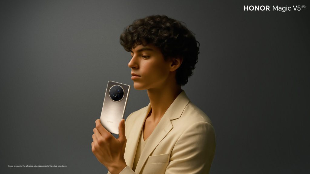 تُقدم علامة تجربة ذكاء اصطناعي متطورة للهواتف القابلة للطي عبر HONOR Magic V5