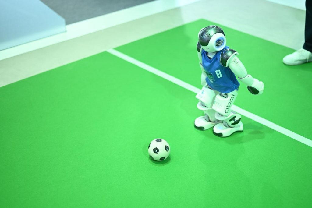 Goal for HPE: Robots playing football at GITEX