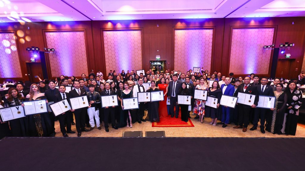 Top Filipino professionals at The Filipino Times Awards 2025